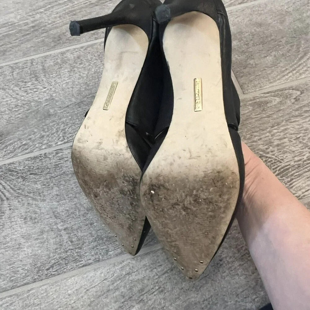 Louise et Cie Women's Leather Cutout Accent Pumps Heels Size 8 Black Designer - Picture 8 of 8